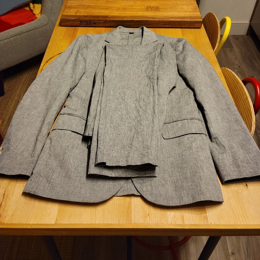 J. Crew Ludlow full suit in slim-fit linen, 34s